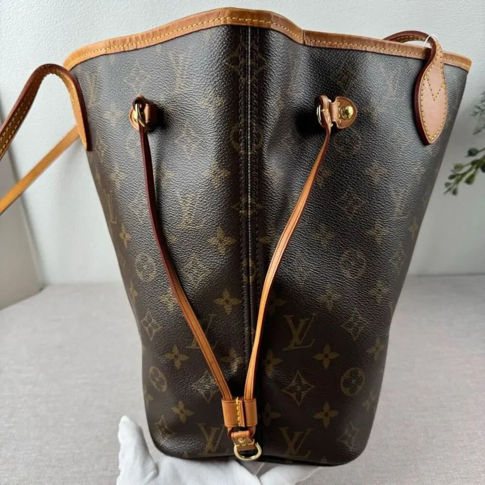 Louis Vuitton Women Pre-Loved Bag Very Good Condition